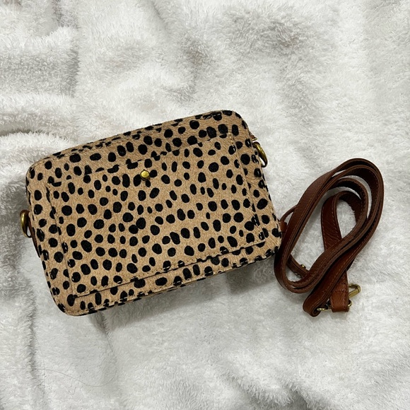 Madewell Transport Camera bag in dotted calf hair edition - Picture 2 of 7